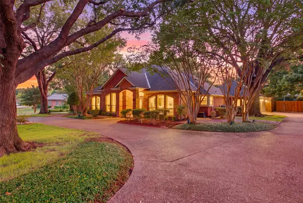 17415 Marianne CIR, Dallas, TX 75252