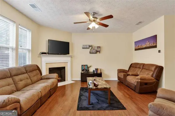 5556 Cascade RUN, Atlanta, GA 30336
