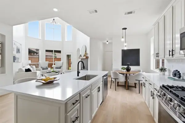 9417 Homestead LN, Frisco, TX 75033