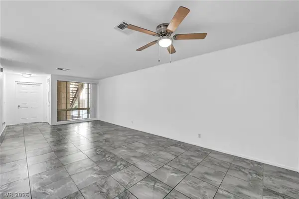 3613 Shawn Reynolds CT #104, Las Vegas, NV 89129
