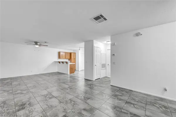 3613 Shawn Reynolds CT #104, Las Vegas, NV 89129