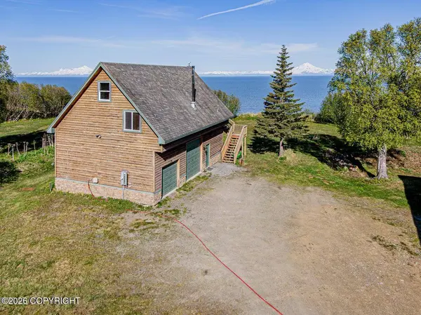 11091 Crestline LN, Clam Gulch, AK 99568