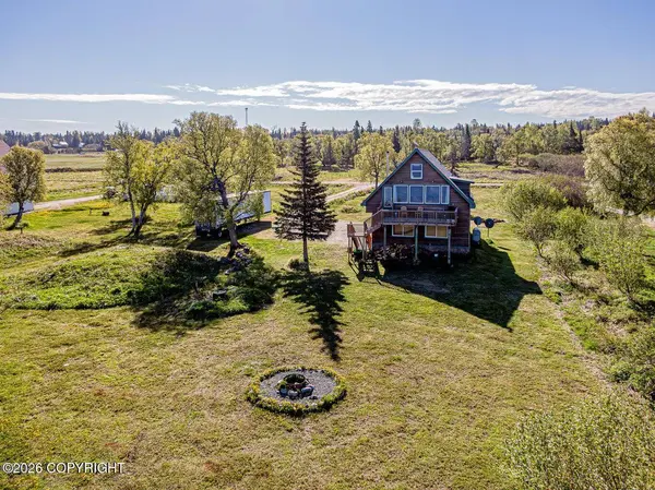 11091 Crestline LN, Clam Gulch, AK 99568