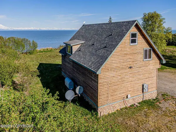 11091 Crestline LN, Clam Gulch, AK 99568