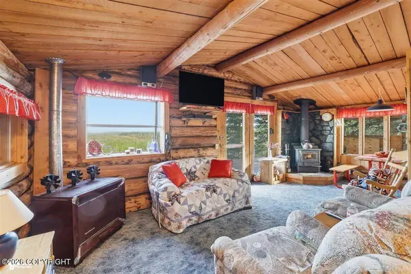 36210 Cottontree LN, Sterling, AK 99672