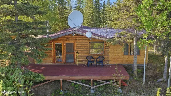 36210 Cottontree LN, Sterling, AK 99672