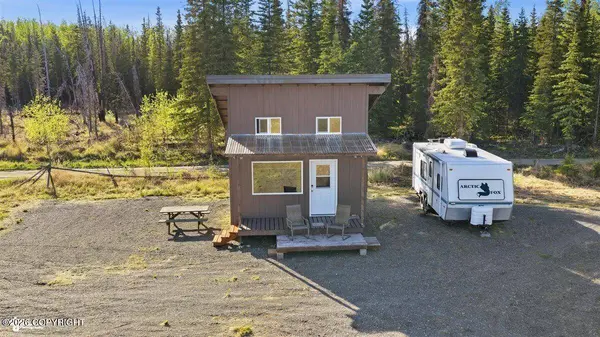 36150 Cottontree LN, Sterling, AK 99672