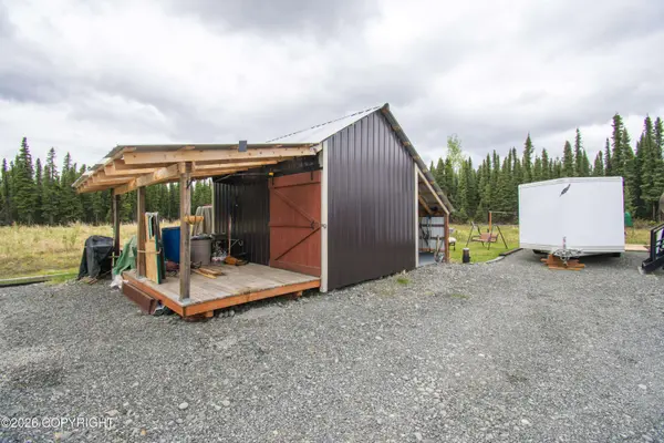 37403 Longview ST, Sterling, AK 99672