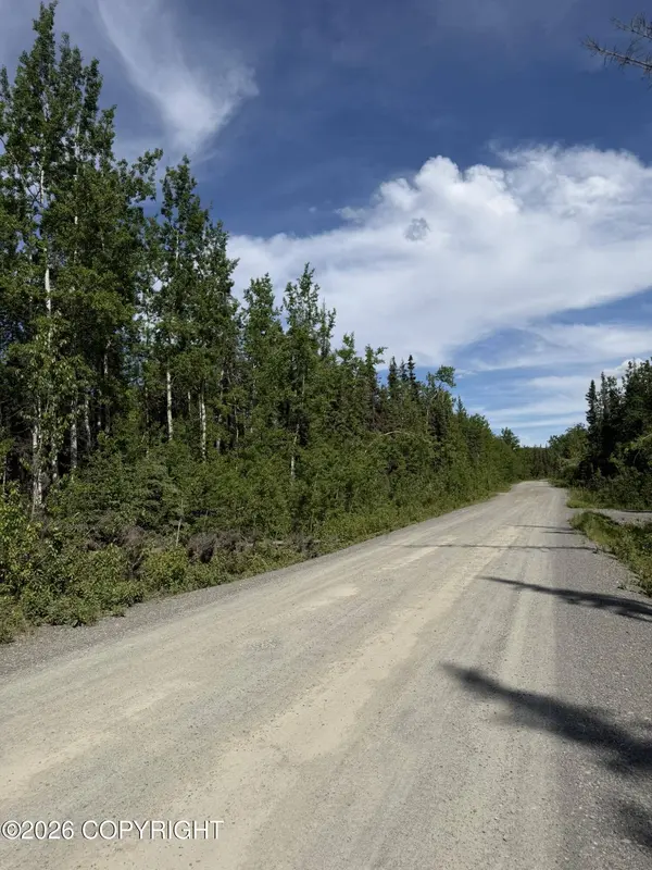 L2A Westwood LN, Sterling, AK 99672