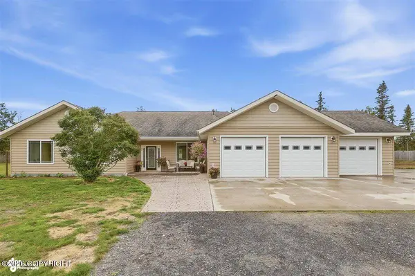 305 Hutto ST, Kenai, AK 99611