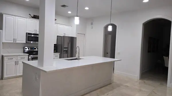 2013 Harbor View CIR, Weston, FL 33327