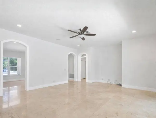 2013 Harbor View CIR, Weston, FL 33327