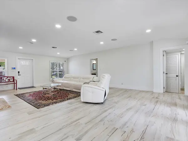 411 Poinciana DR, Fort Lauderdale, FL 33301