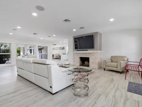 411 Poinciana DR, Fort Lauderdale, FL 33301