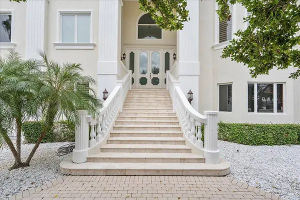 414 Riviera Isle DR, Fort Lauderdale, FL 33301