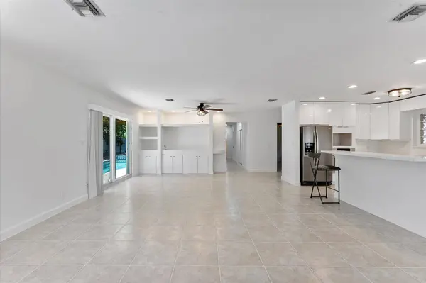 5200 NE 18th TER, Fort Lauderdale, FL 33308