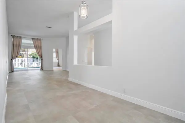 970 Greenwood RD, Weston, FL 33327