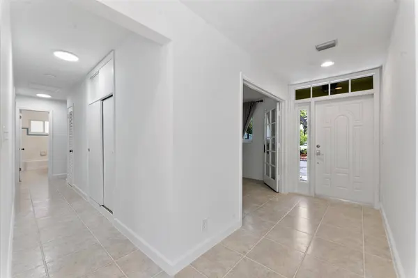 5200 NE 18TH TER, Fort Lauderdale, FL 33308