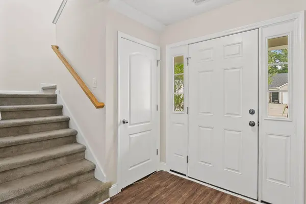 121 Coosawatchie St, Summerville, SC 29485