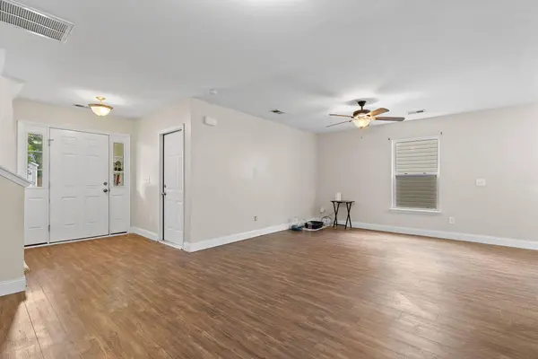 121 Coosawatchie St, Summerville, SC 29485