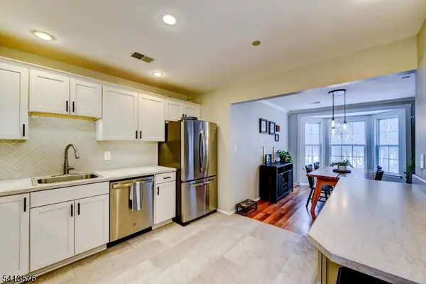 58 Pasture Ct, Roxbury Twp., NJ 07852