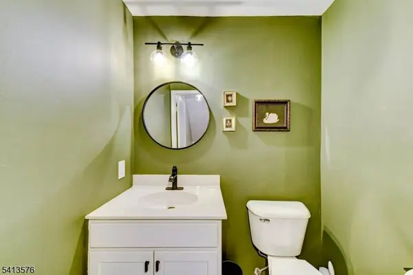 58 Pasture Ct, Roxbury Twp., NJ 07852