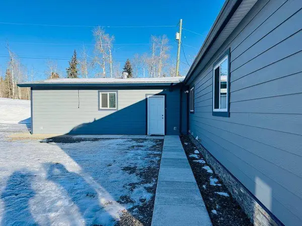 3722 Carson RD, 150 Mile House, BC V0K 2G0