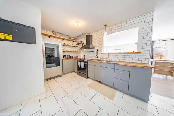 9917 115 AVE, Fort St. John, BC V1J 6R8