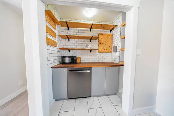 9917 115 AVE, Fort St. John, BC V1J 6R8