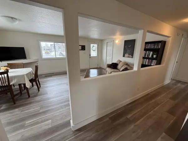 8620 77 ST, Fort St. John, BC V1J 3A2