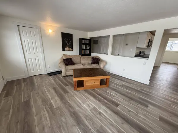 8620 77 ST, Fort St. John, BC V1J 3A2