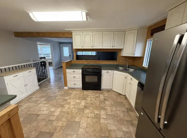 12776 Peach AVE, Charlie Lake, BC V0C 1H0