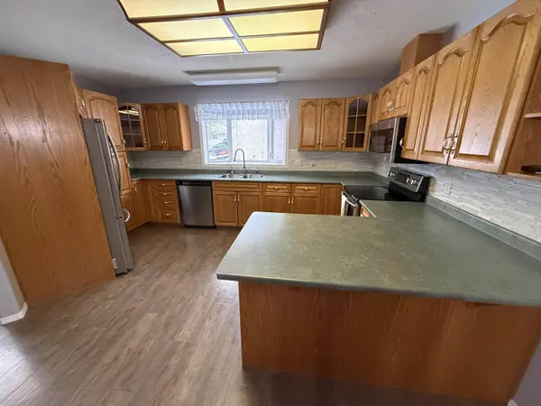 9920 115 AVE, Fort St. John, BC V1J 6R8