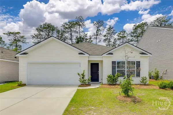 445 Coconut DR, Bloomingdale, GA 31302