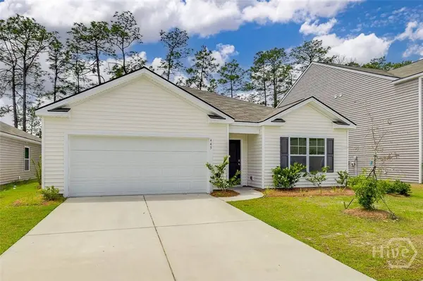 445 Coconut DR, Bloomingdale, GA 31302