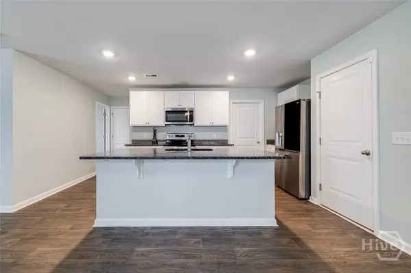 105 Tobago CIR, Guyton, GA 31312