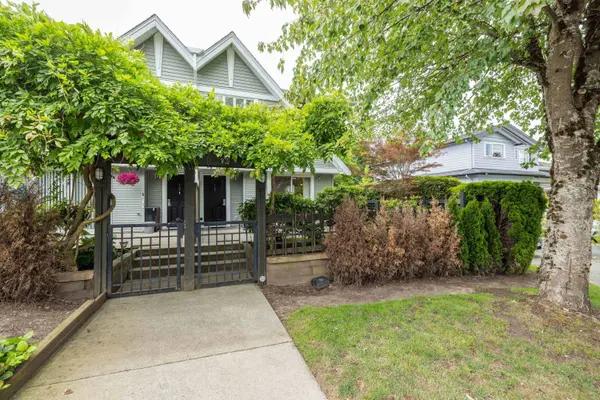 1203 Madison AVE #13, Burnaby, BC V5C 6R9