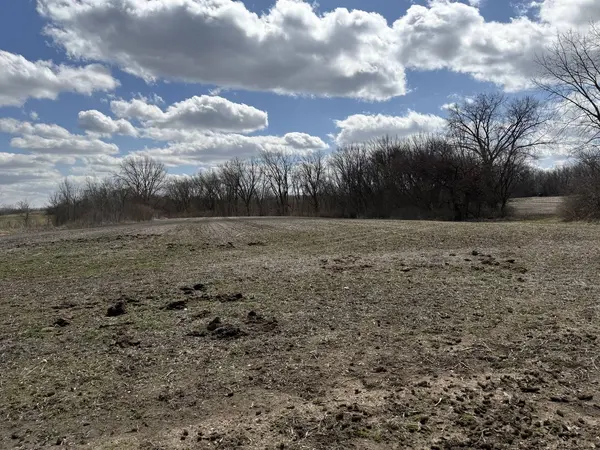Elgin, IL 60124