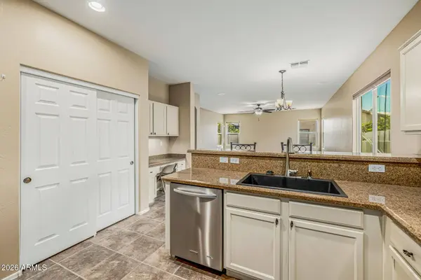 18505 W PORT AU PRINCE Lane, Surprise, AZ 85388