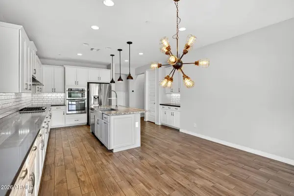 12124 W PEAK VIEW Road, Peoria, AZ 85383