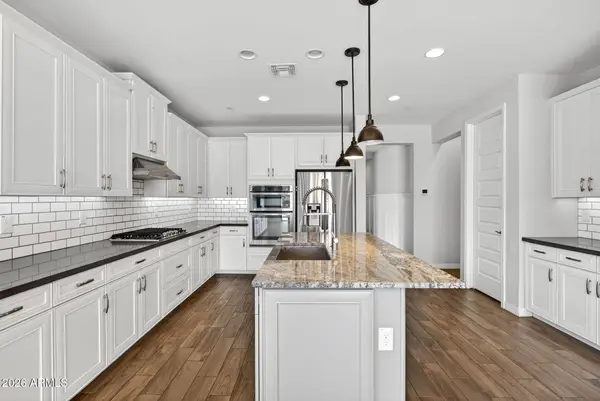 12124 W PEAK VIEW Road, Peoria, AZ 85383