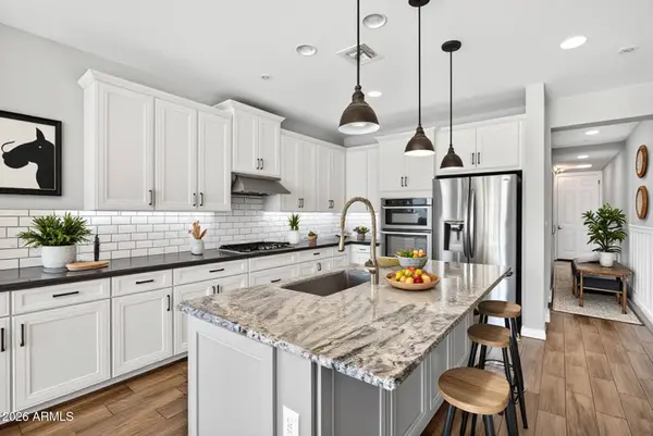 12124 W PEAK VIEW Road, Peoria, AZ 85383
