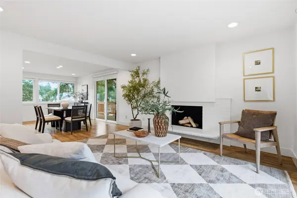 2110 167th AVE NE, Bellevue, WA 98008