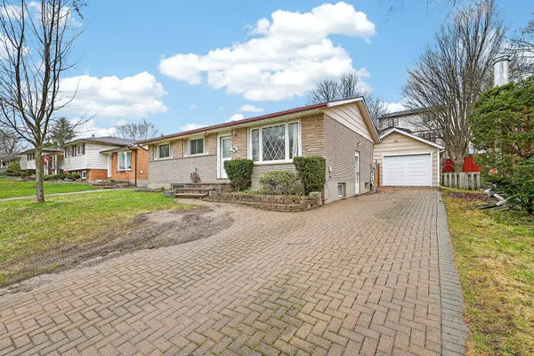 411 Lampman PL, Woodstock, ON N4S 3S9