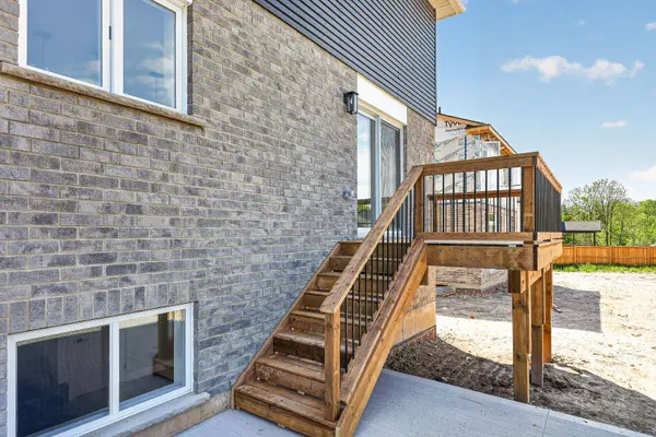 102 Graydon DR, South-west Oxford, ON N0J 1N0