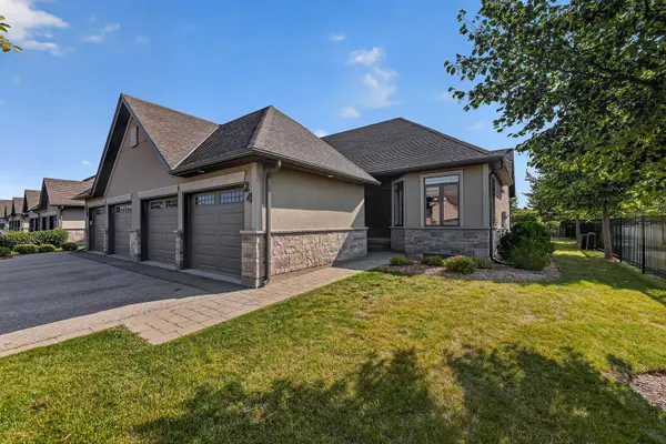 247 Munnoch BLVD #24, Woodstock, ON N4T 0K2