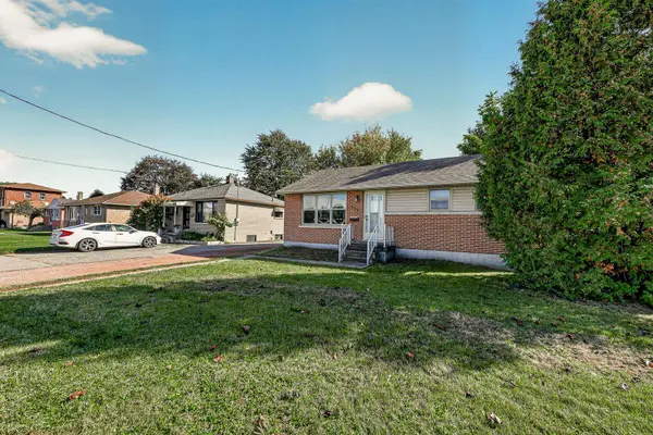 884 Devonshire AVE, Woodstock, ON N4S 5R8