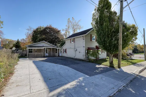 10 Givins ST, Woodstock, ON N4S 5Y7