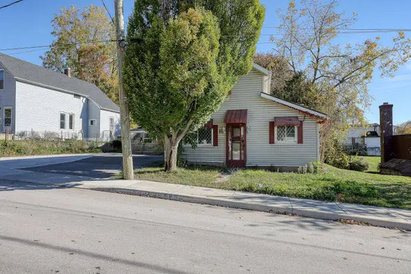 10 Givins ST, Woodstock, ON N4S 5Y7