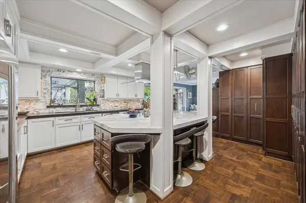 2500 Glen Haven BLVD, Houston, TX 77030